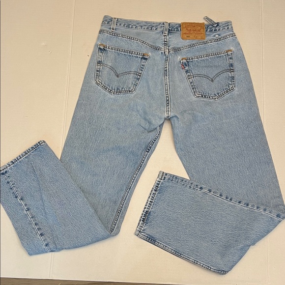 VINTAGE 90s LEVI’S 501 BUTTON FLY STRAIGHT LEG BROKEN-IN JEANS USA 100% COTTON - Picture 2 of 16
